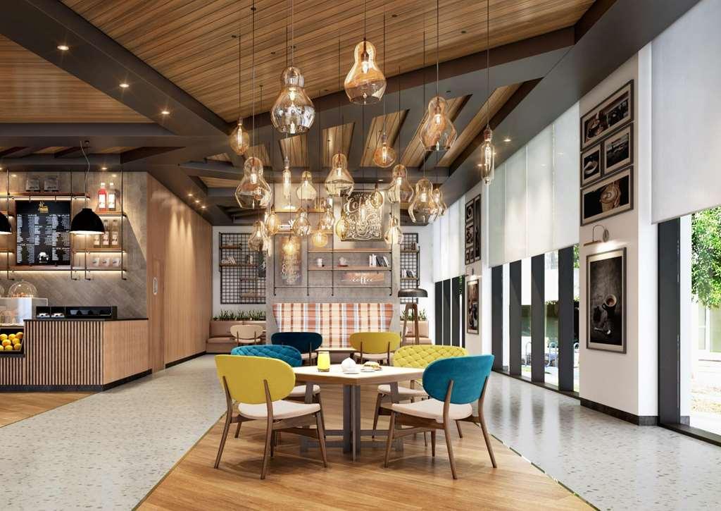 Doubletree By Hilton Muscat Qurum Restoran gambar