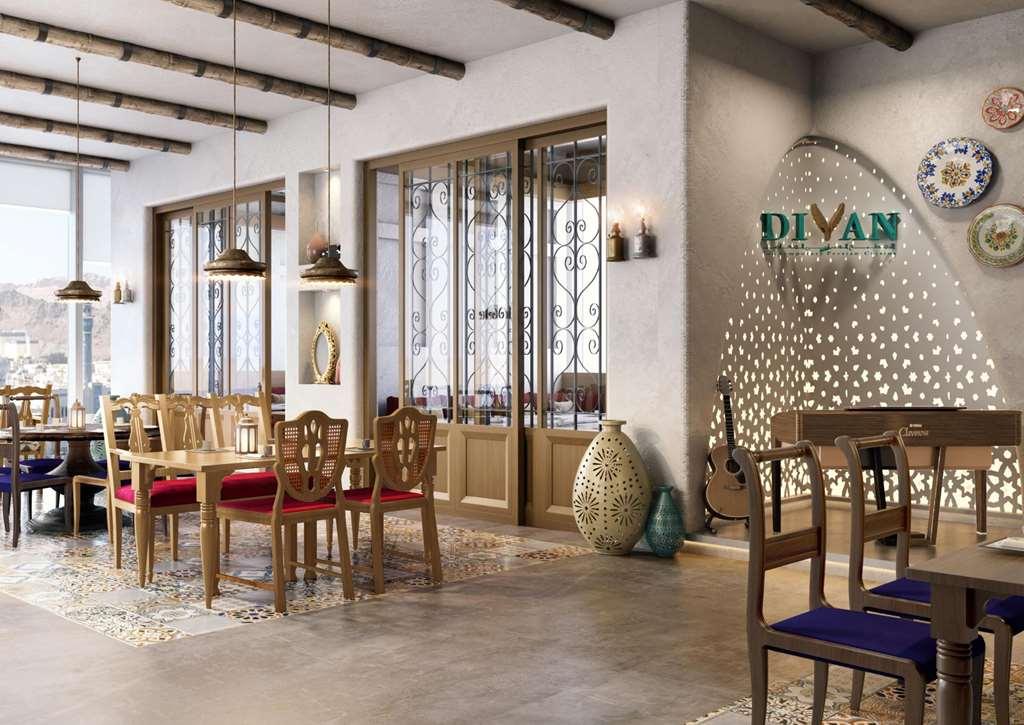 Doubletree By Hilton Muscat Qurum Restoran gambar